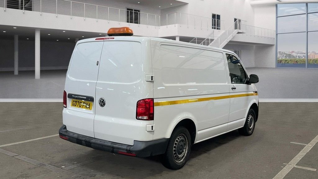 Used Volkswagen Transporter 2021 for sale - 77212492: Photo 4