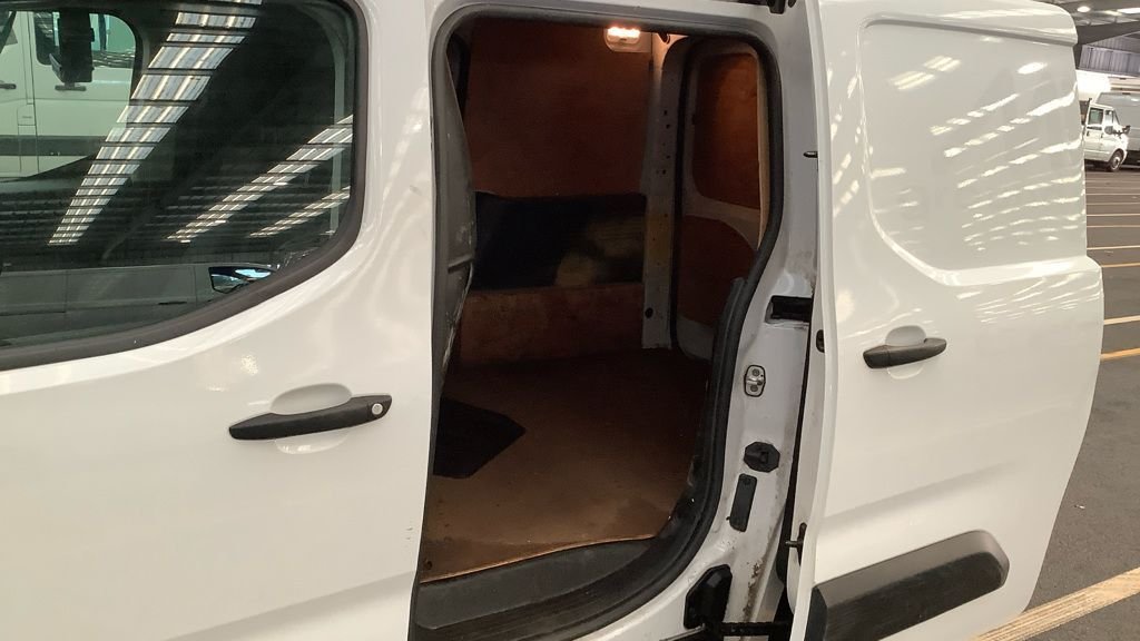 Used Toyota ProAce 2022 for sale - 77302761: Photo 8