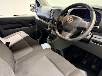 Used Vauxhall Vivaro 2023 for sale - 77904675: Photo