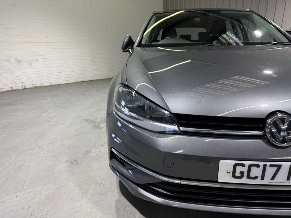 Used Volkswagen Golf 2017 for sale - 76973169: Photo 11