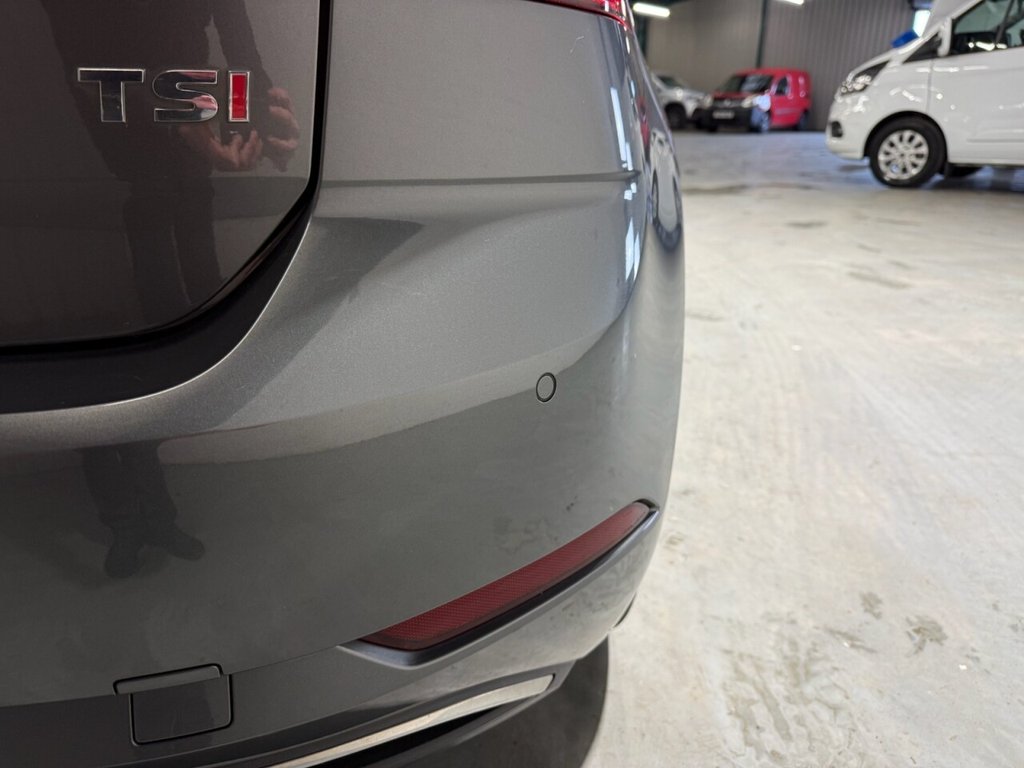 Used Volkswagen Golf 2017 for sale - 76973169: Photo 19