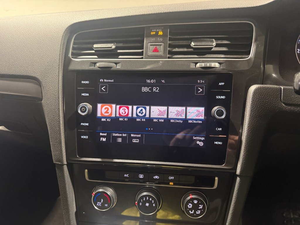 Used Volkswagen Golf 2017 for sale - 76973169: Photo 22