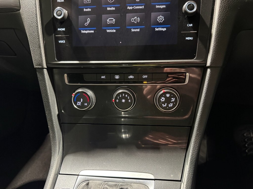 Used Volkswagen Golf 2017 for sale - 76973169: Photo 23