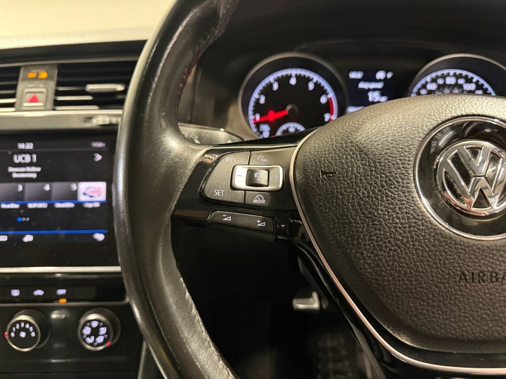 Used Volkswagen Golf 2017 for sale - 76973169: Photo 29