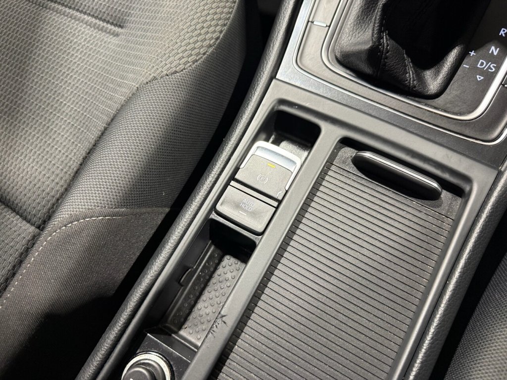 Used Volkswagen Golf 2017 for sale - 76973169: Photo 33