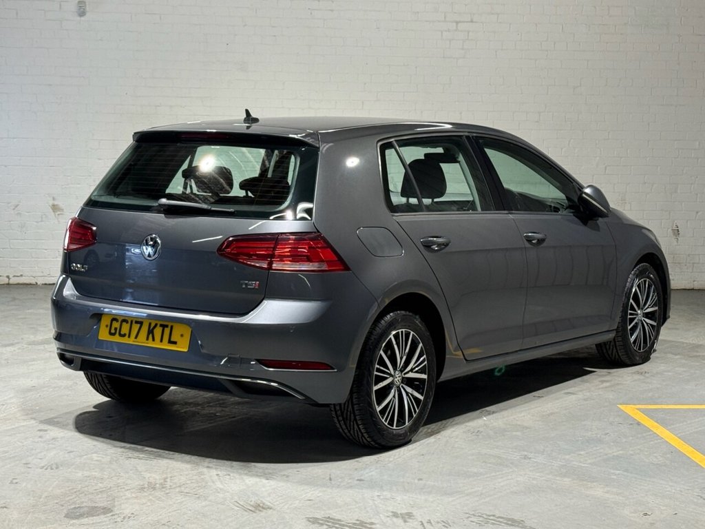 Used Volkswagen Golf 2017 for sale - 76973169: Photo 35