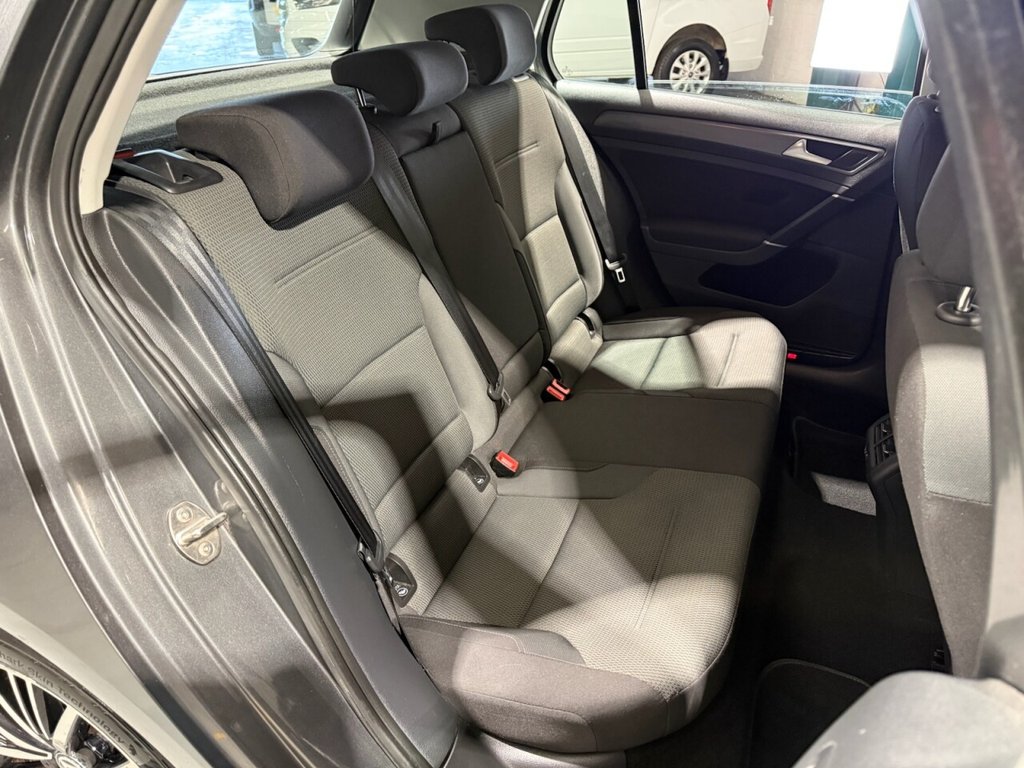 Used Volkswagen Golf 2017 for sale - 76973169: Photo 9