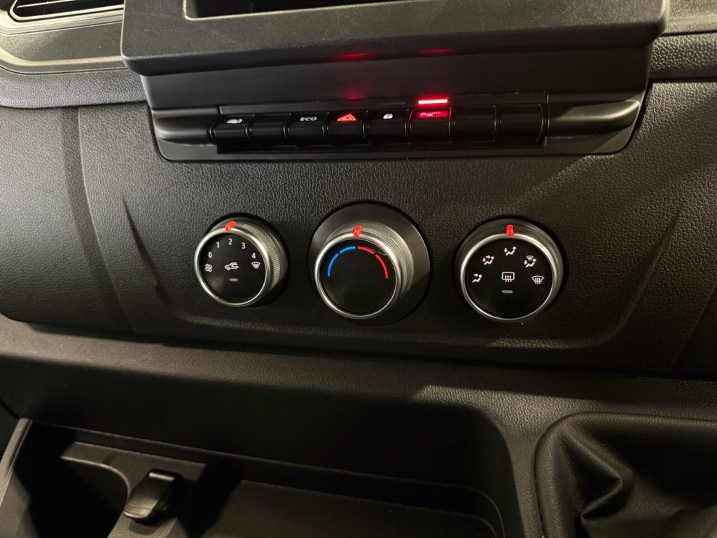 Used Vauxhall Movano 2021 for sale - 76840959: Photo 24