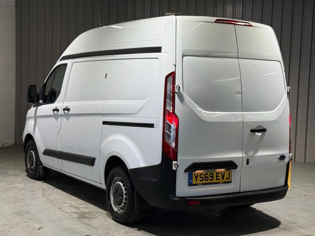 Used Ford Transit Custom 2020 for sale - 77498396: Photo 2