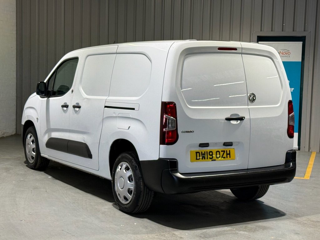 Used Vauxhall Combo 2019 for sale - 76345275: Photo 2