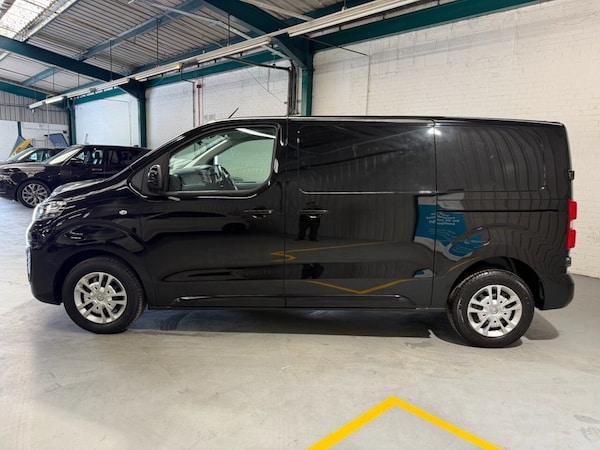 Used Vauxhall Vivaro 2023 for sale - 75411397: Photo 13