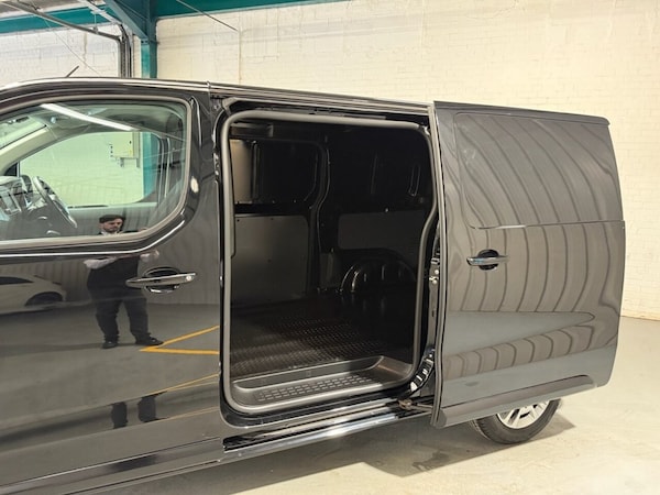 Used Vauxhall Vivaro 2023 for sale - 75411397: Photo 14