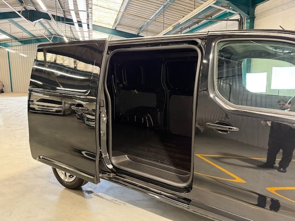 Used Vauxhall Vivaro 2023 for sale - 75411397: Photo 21