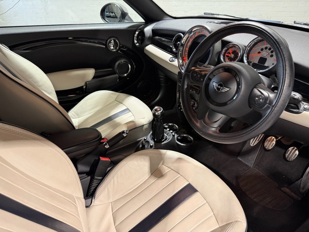 Used MINI Roadster 2014 for sale - 76345112: Photo 6