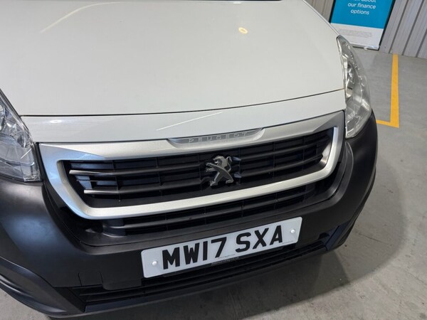 Used Peugeot Partner 2017 for sale - 74904064: Photo 30