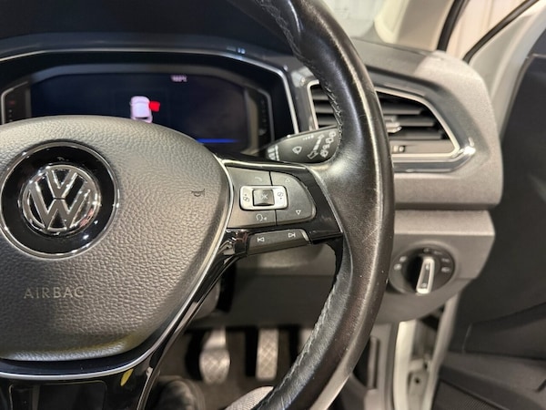 Used Volkswagen T-Roc 2018 for sale - 76105537: Photo 33