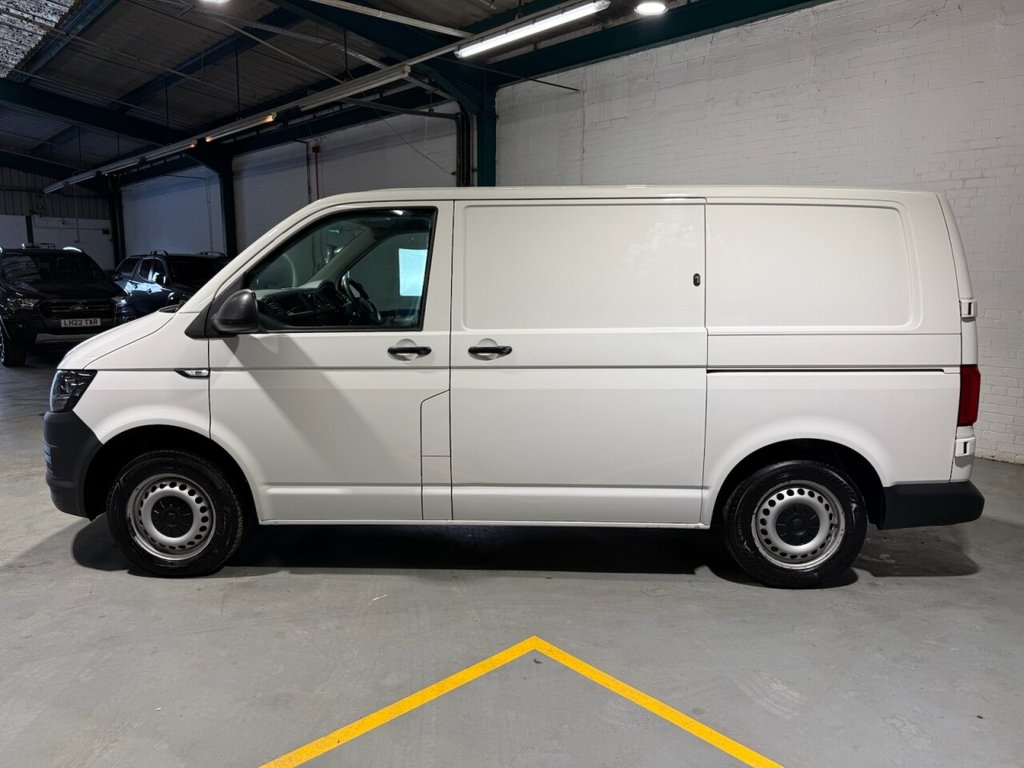 Used Volkswagen Transporter 2018 for sale - 76698288: Photo 14