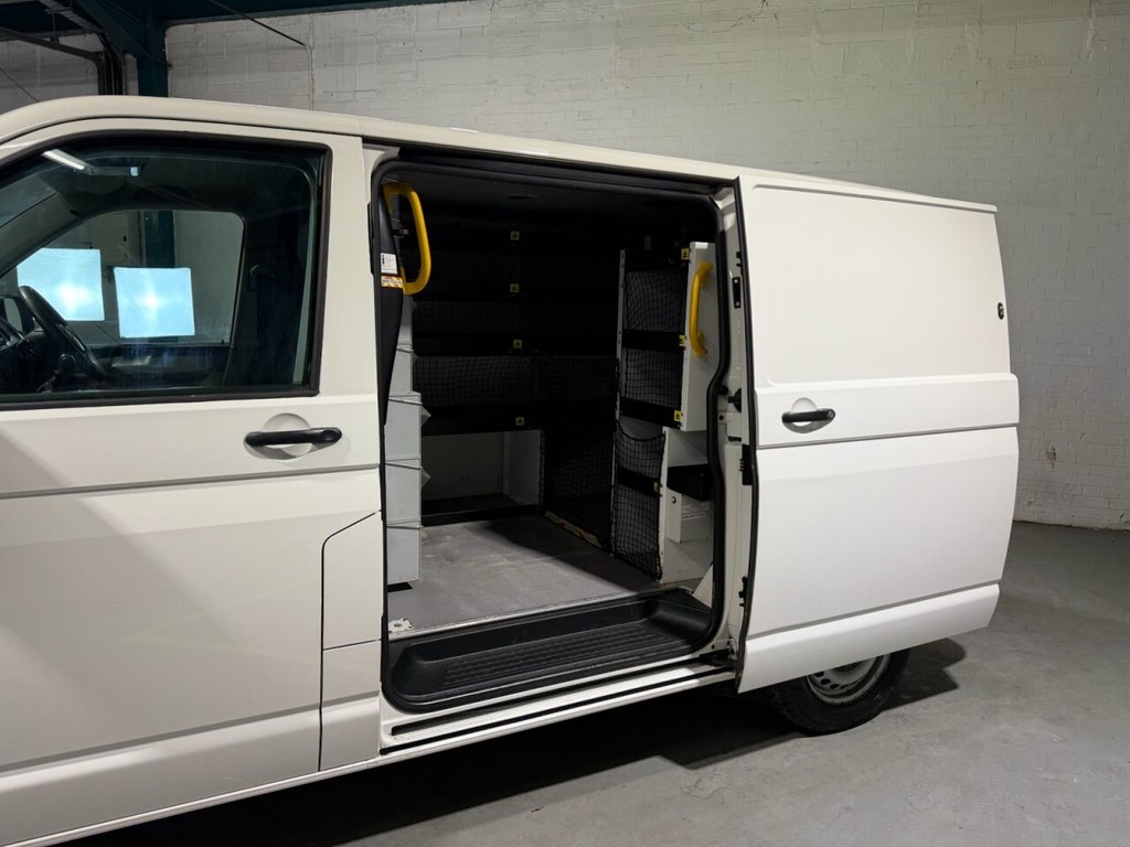 Used Volkswagen Transporter 2018 for sale - 76698288: Photo 16