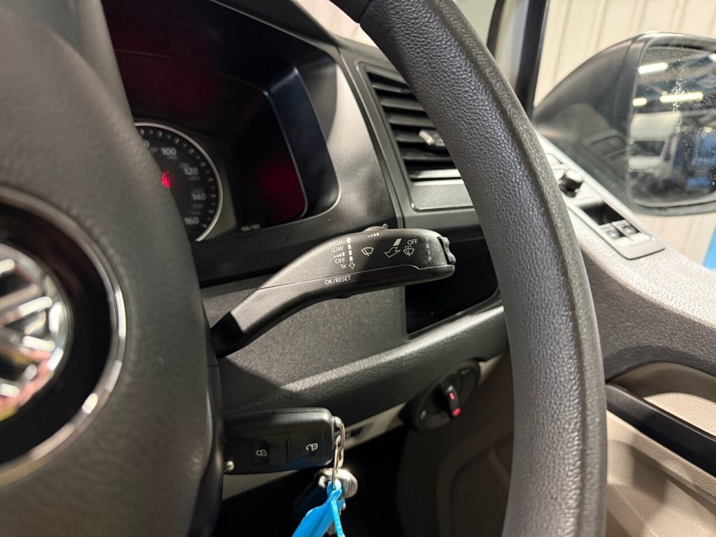 Used Volkswagen Transporter 2018 for sale - 76698288: Photo 17