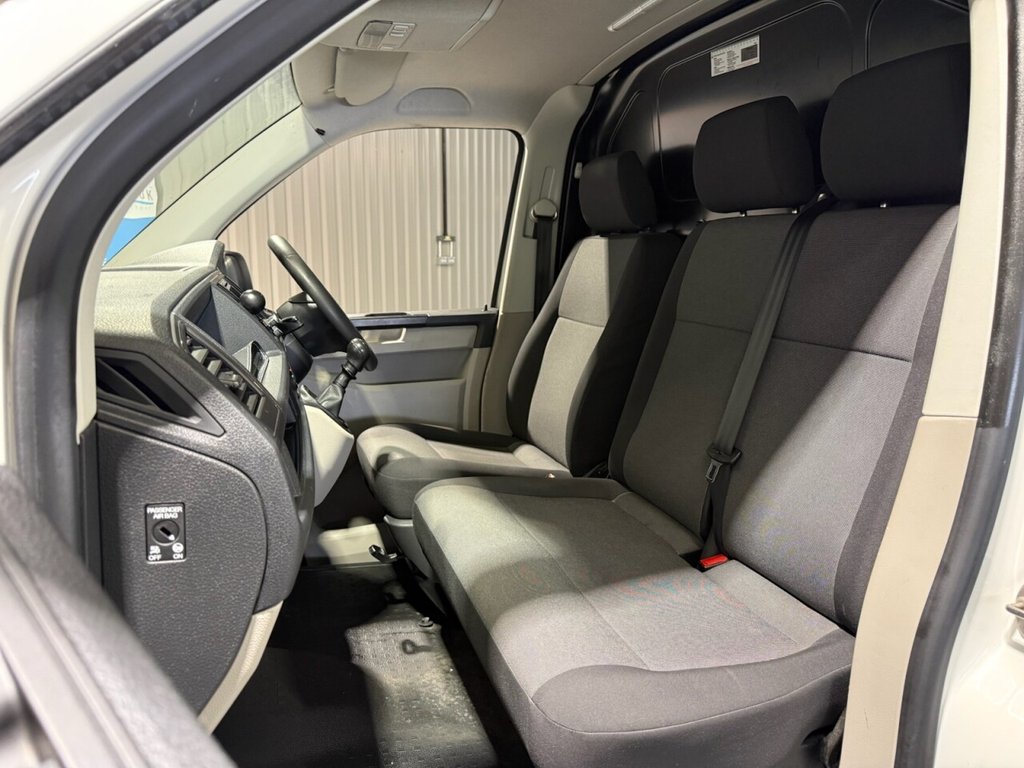 Used Volkswagen Transporter 2018 for sale - 76698288: Photo 5