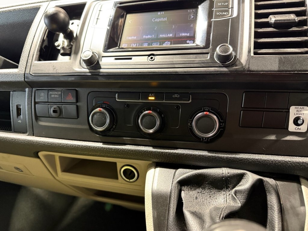 Used Volkswagen Transporter 2018 for sale - 76698288: Photo 7