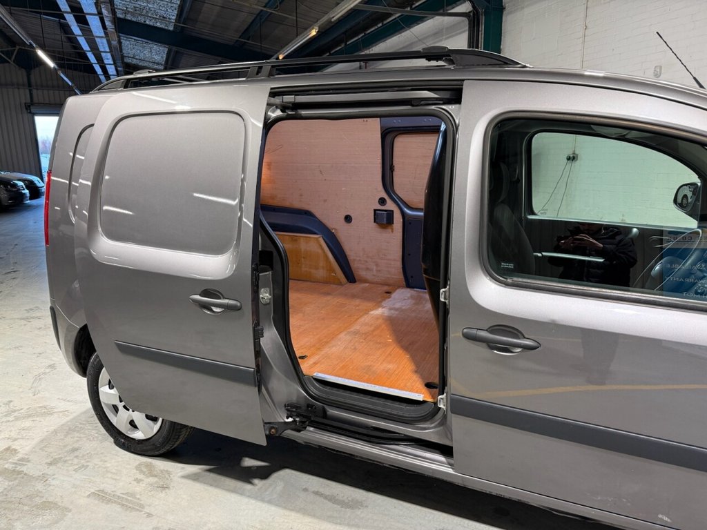 Used Renault Kangoo 2021 for sale - 76797740: Photo 20