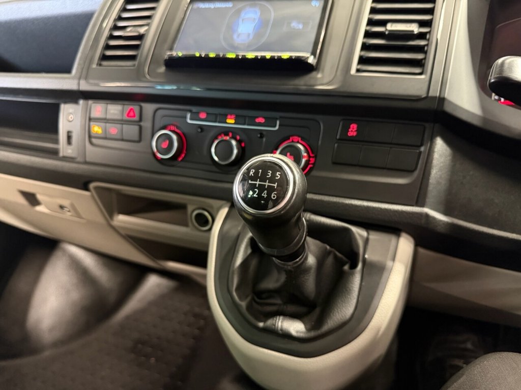 Used Volkswagen Transporter 2017 for sale - 77407910: Photo 22