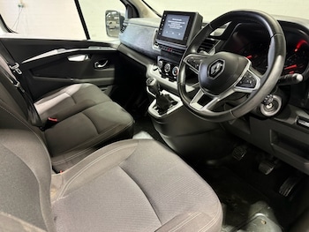 Used Renault Trafic 2022 for sale - 76617412: Photo