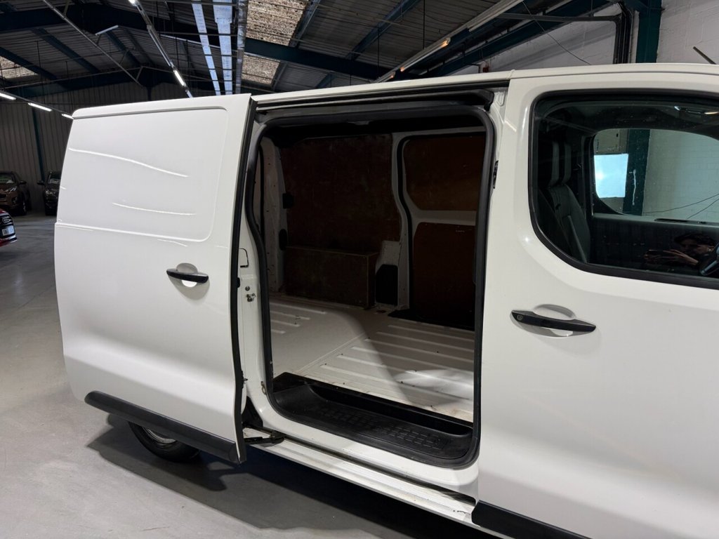 Used Citroen Dispatch 2019 for sale - 76439229: Photo 21