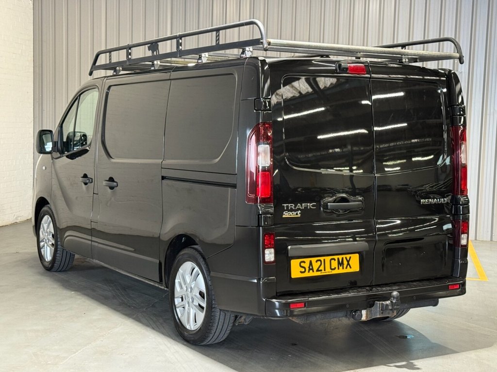 Used Renault Trafic 2021 for sale - 75985856: Photo 2