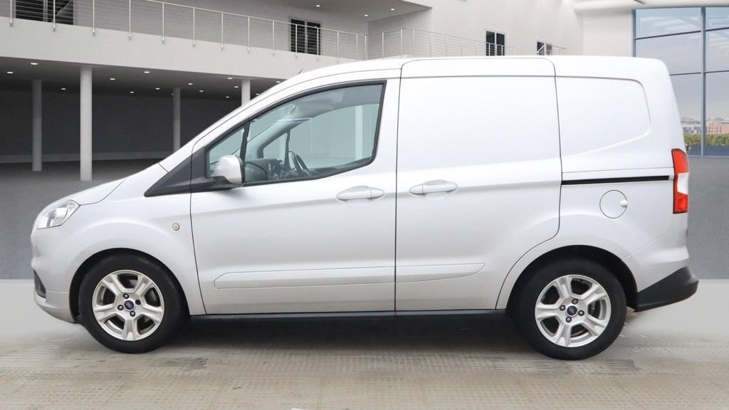 Used Ford Transit Courier 2019 for sale - 77302698: Photo 6