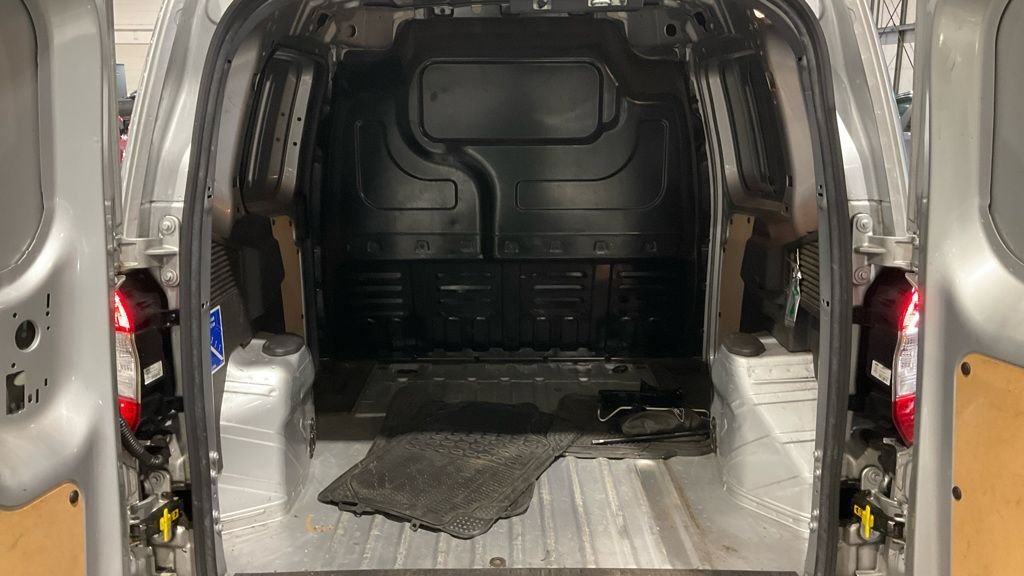 Used Ford Transit Courier 2019 for sale - 77302698: Photo 7