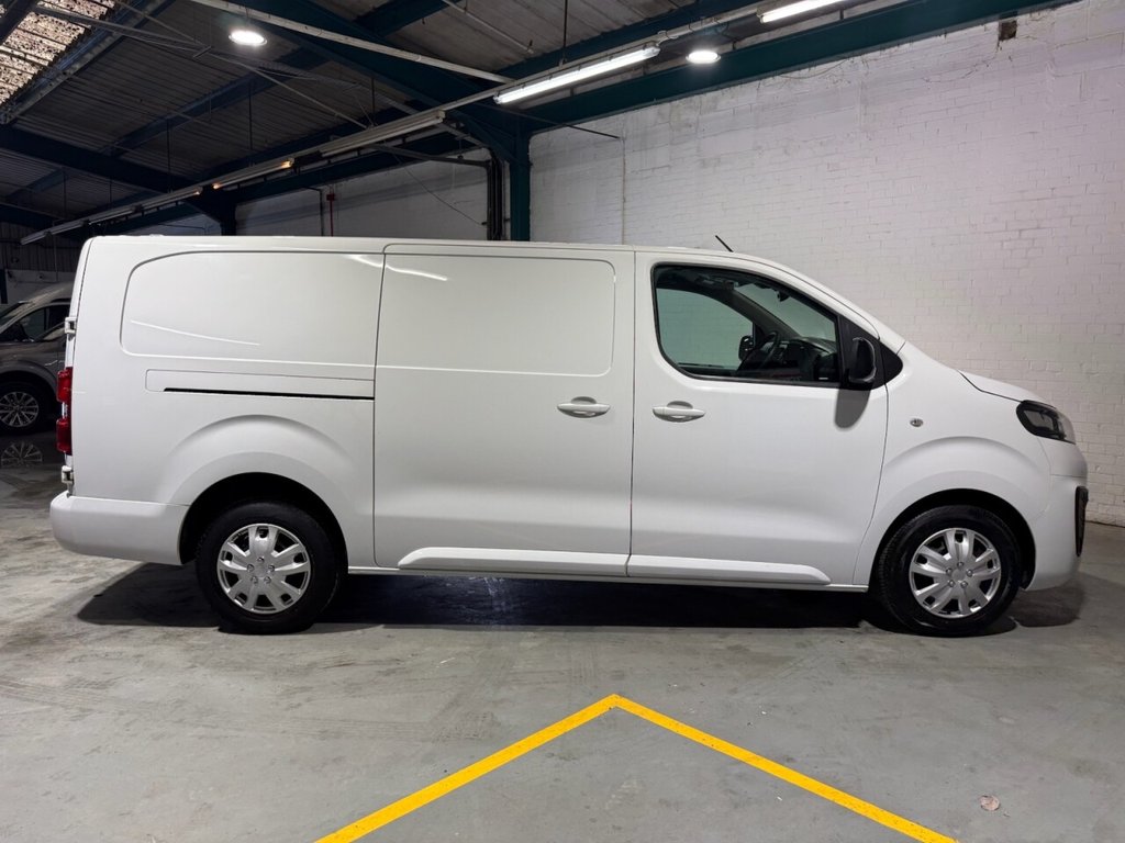 Used Vauxhall Vivaro 2023 for sale - 77692977: Photo 18