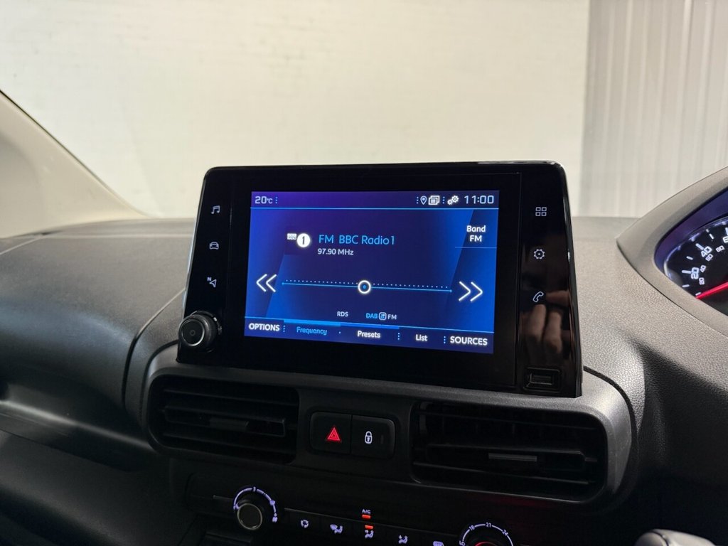 Vehicle 29
