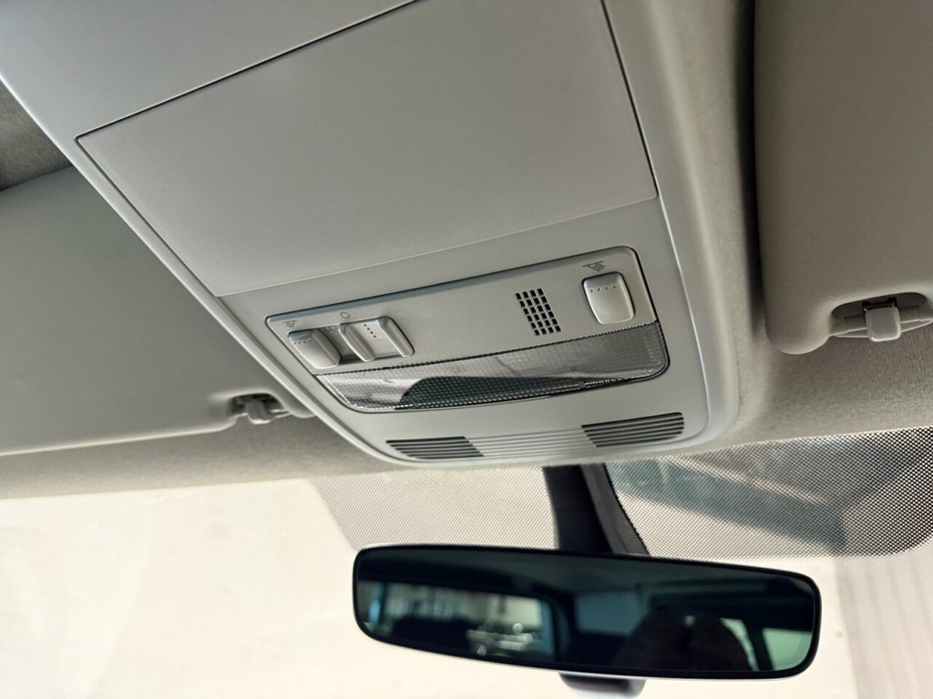 Used Volkswagen Transporter 2018 for sale - 76535498: Photo 38