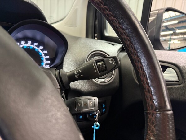 Used Ford Transit Courier 2021 for sale - 75307330: Photo 32