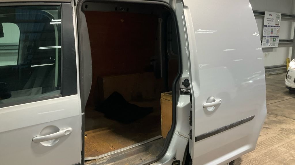 Used Volkswagen Caddy 2017 for sale - 77212936: Photo 7