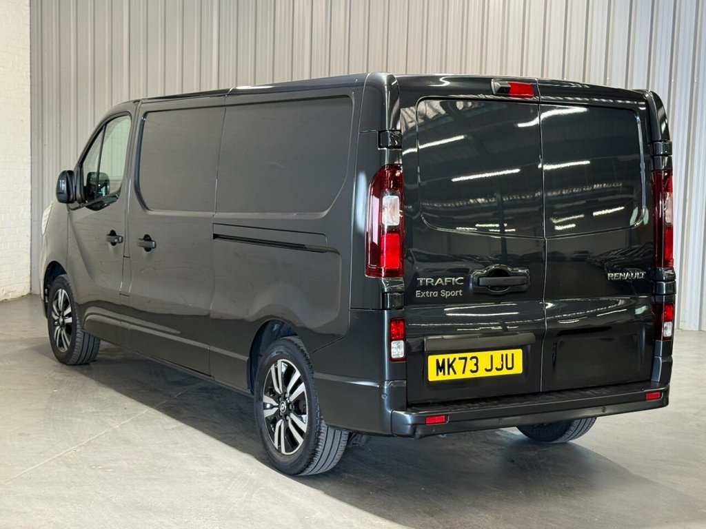 Used Renault Trafic 2023 for sale - 76439108: Photo 2