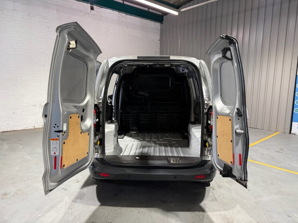 Used Ford Transit Courier 2019 for sale - 77680560: Photo 17