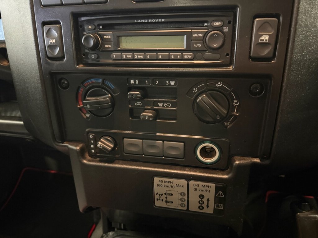 Used Land Rover Defender 2011 for sale - 77834975: Photo 23