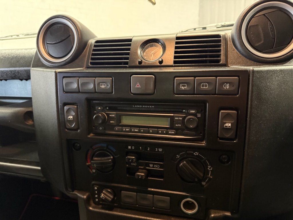 Used Land Rover Defender 2011 for sale - 77834975: Photo 25