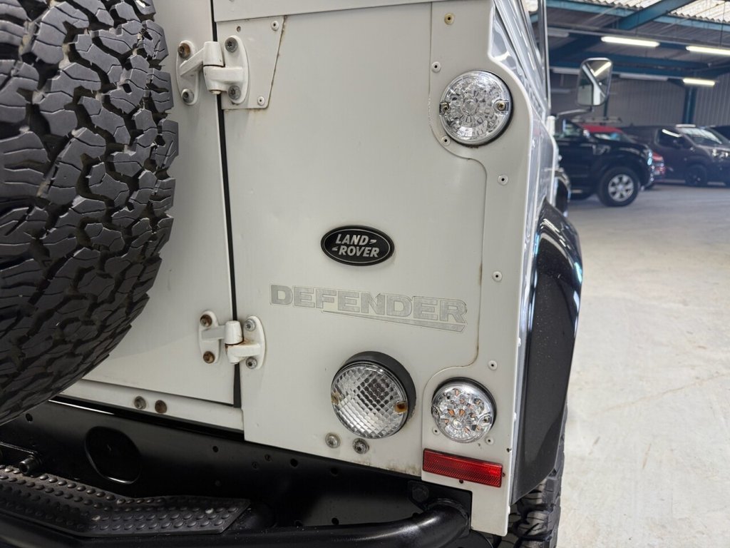 Used Land Rover Defender 2011 for sale - 77834975: Photo 30