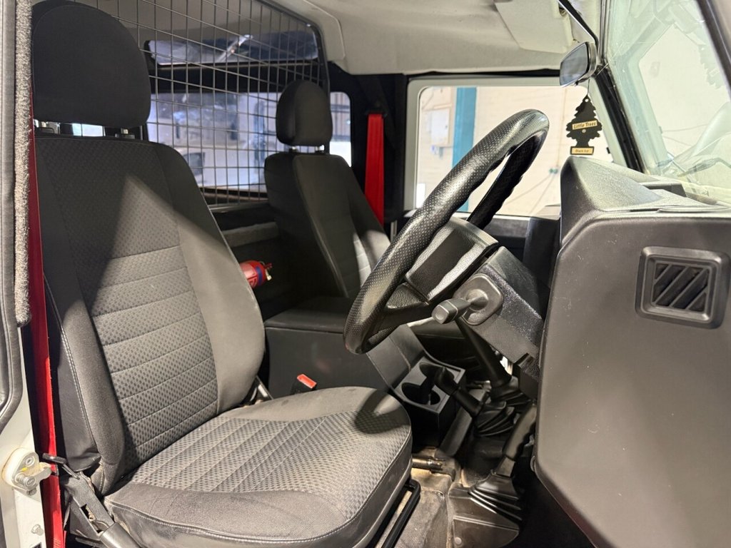 Used Land Rover Defender 2011 for sale - 77834975: Photo 6