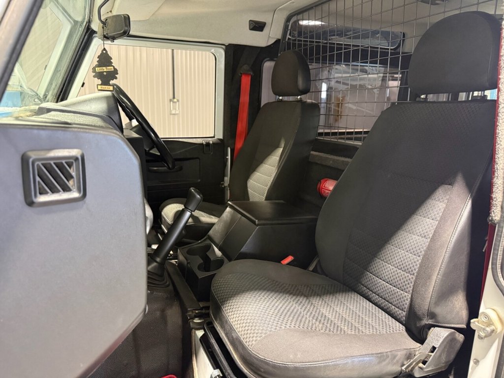 Used Land Rover Defender 2011 for sale - 77834975: Photo 7