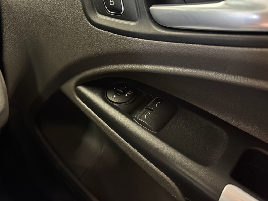 Used Ford Transit Connect 2023 for sale - 76900225: Photo 36