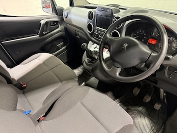 Used Peugeot Partner 2018 for sale - 79461732: Photo