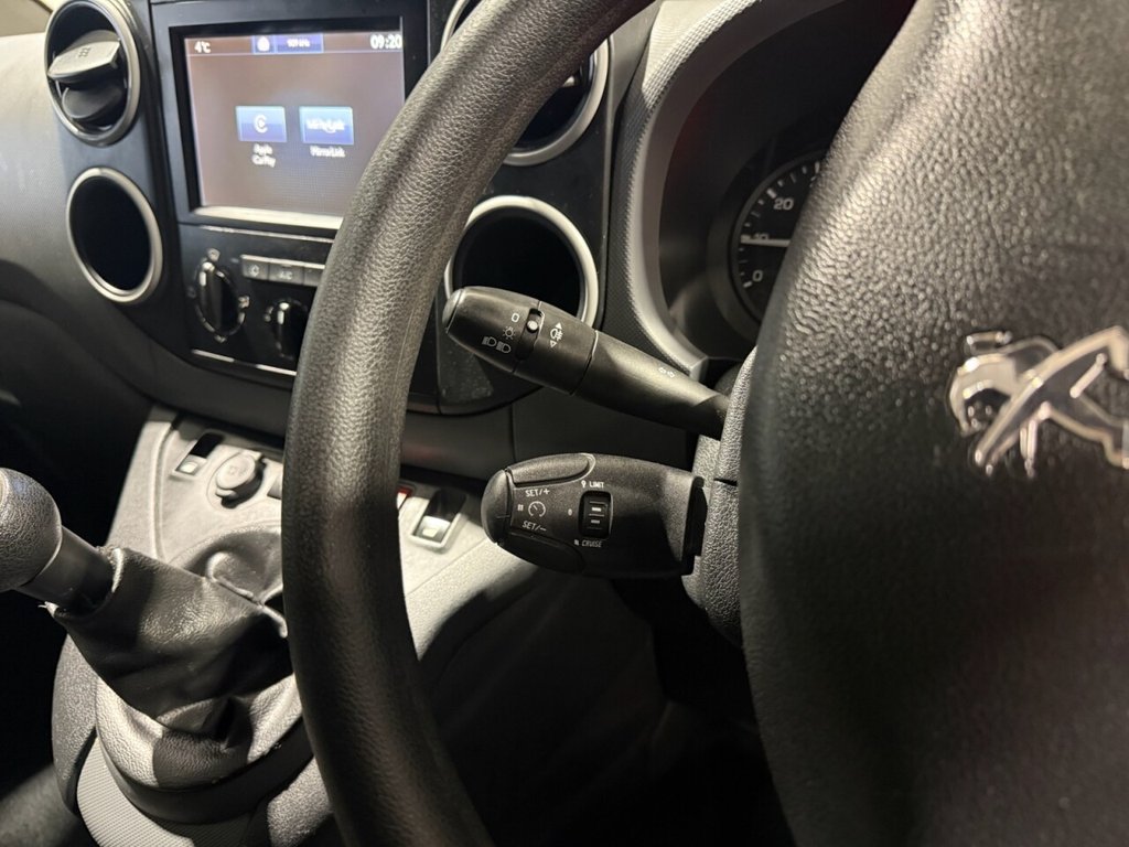 Used Peugeot Partner 2018 for sale - 77594051: Photo 29