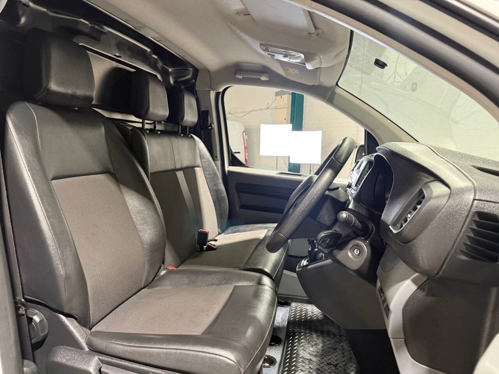 Used Vauxhall Vivaro 2021 for sale - 76768516: Photo 5