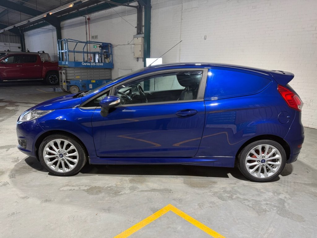 Used Ford Fiesta Van 2017 for sale - 77276281: Photo 13