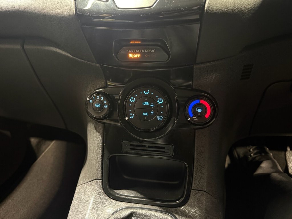 Used Ford Fiesta Van 2017 for sale - 77276281: Photo 19